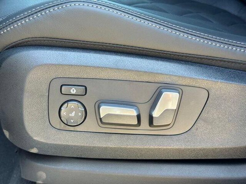 New 2026 BMW X5 xDrive50eImage 18
