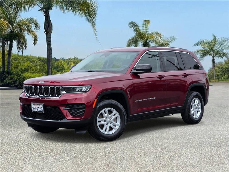 Used 2023 Jeep Grand Cherokee Laredo 4x2