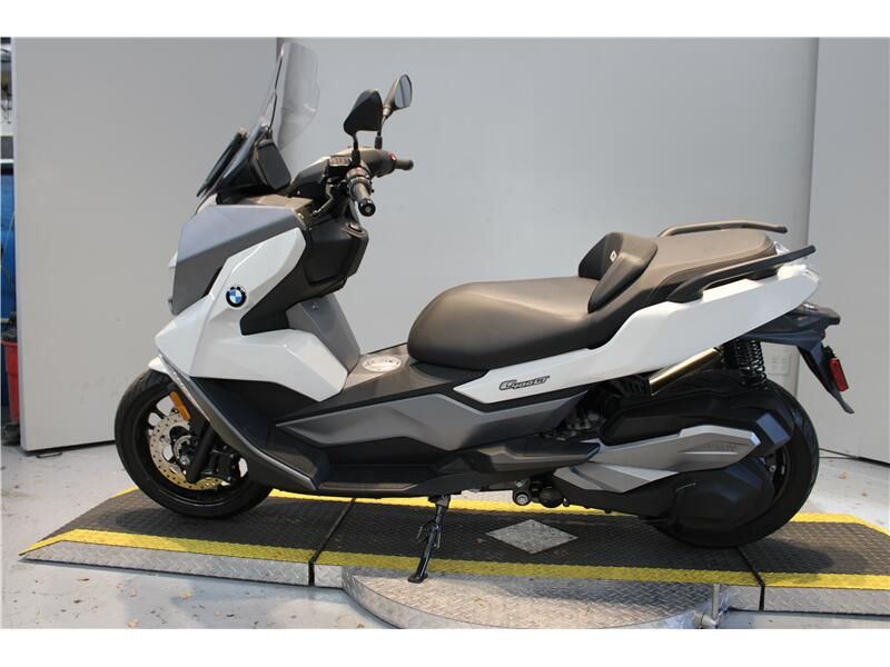 2023 BMW C 400 GTImage 2