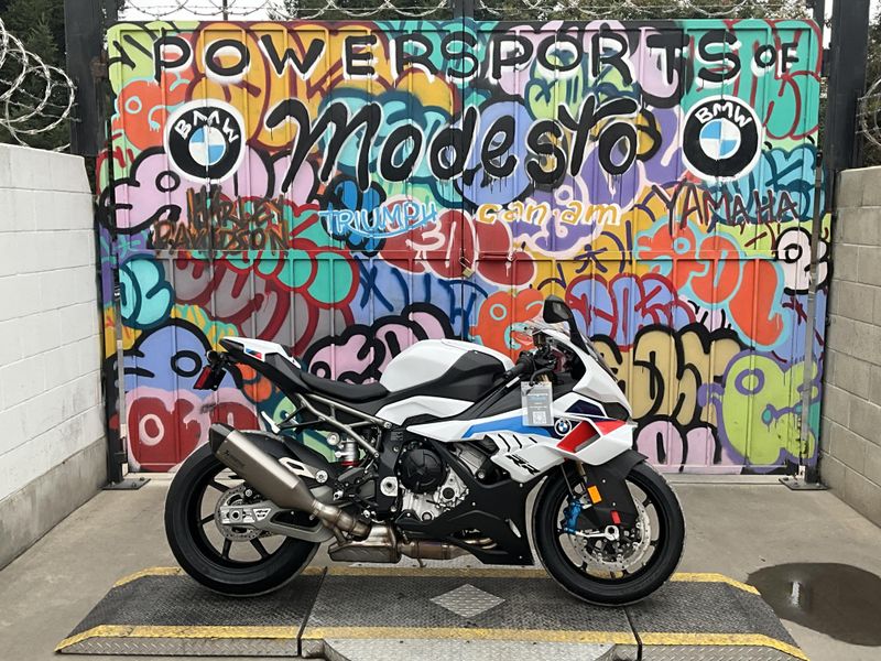 New 2027 BMW S 1000 RR Image 8