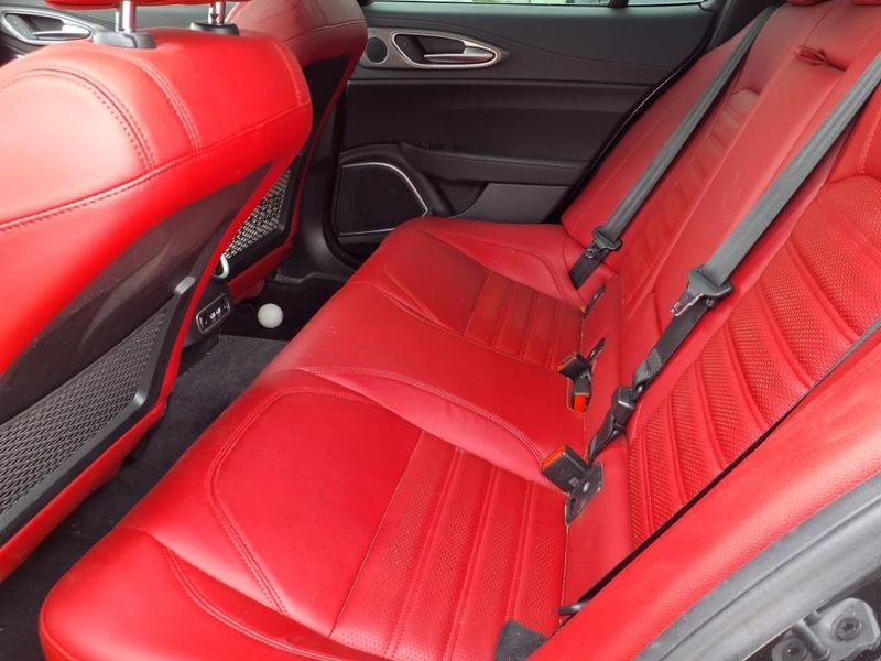 Used 2022 Alfa Romeo Giulia VeloceImage 21