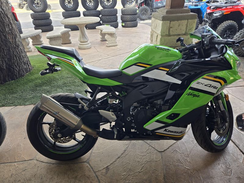 USED 2025 KAWASAKI NINJA ZX4RR ABS Image 2
