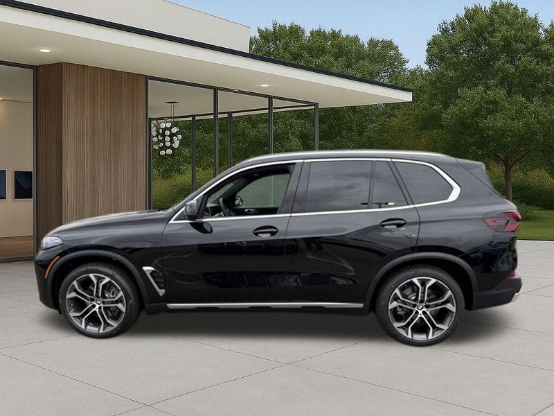 New 2026 BMW X5 sDrive40iImage 13