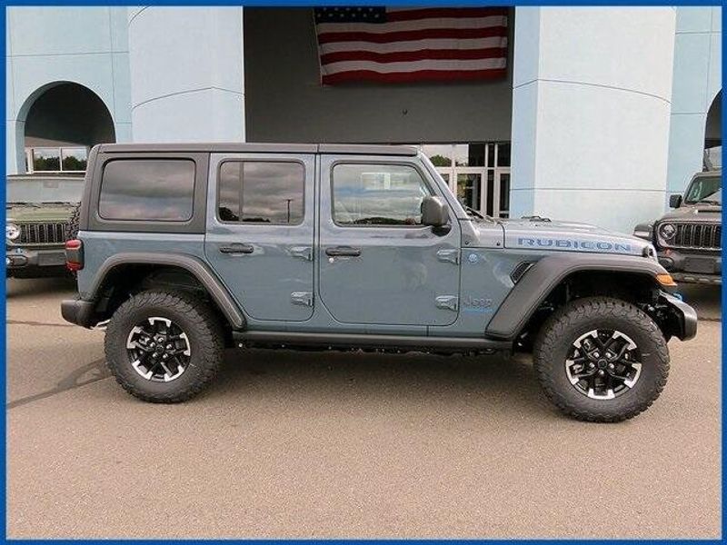 2024 Jeep Wrangler 4xE Rubicon 4xeImage 2