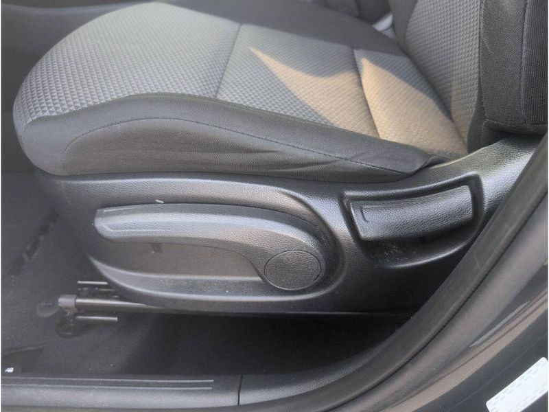 Used 2023 Kia Soul LXImage 11