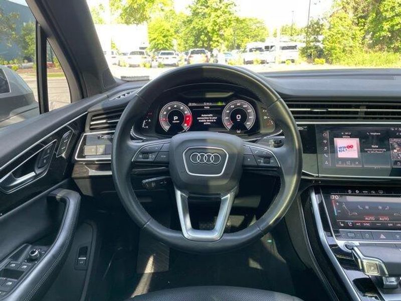 2021 Audi Q7 Premium Plus