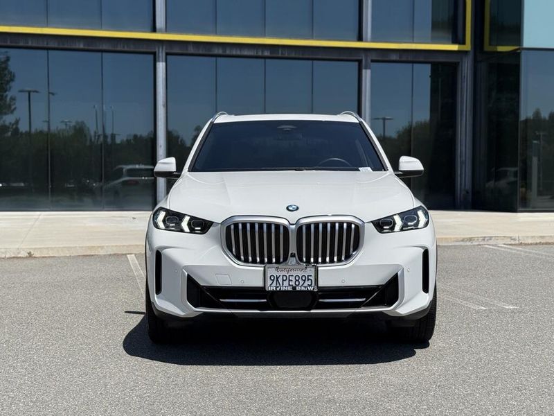 2025 BMW X5 xDrive40iImage 3