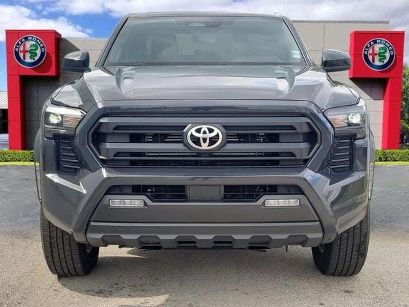 2025 Toyota Tacoma SR5 Double Cab photo 2