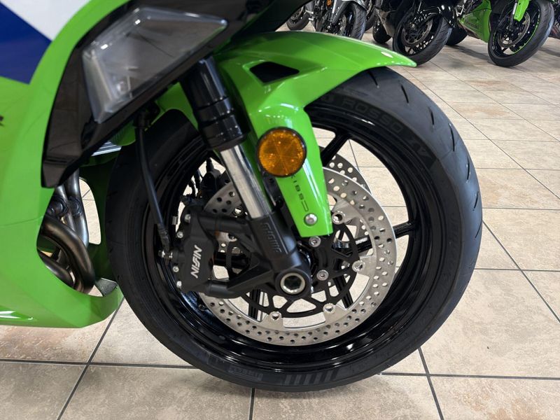 New 2026 Kawasaki NINJA ZX-6R Image 19