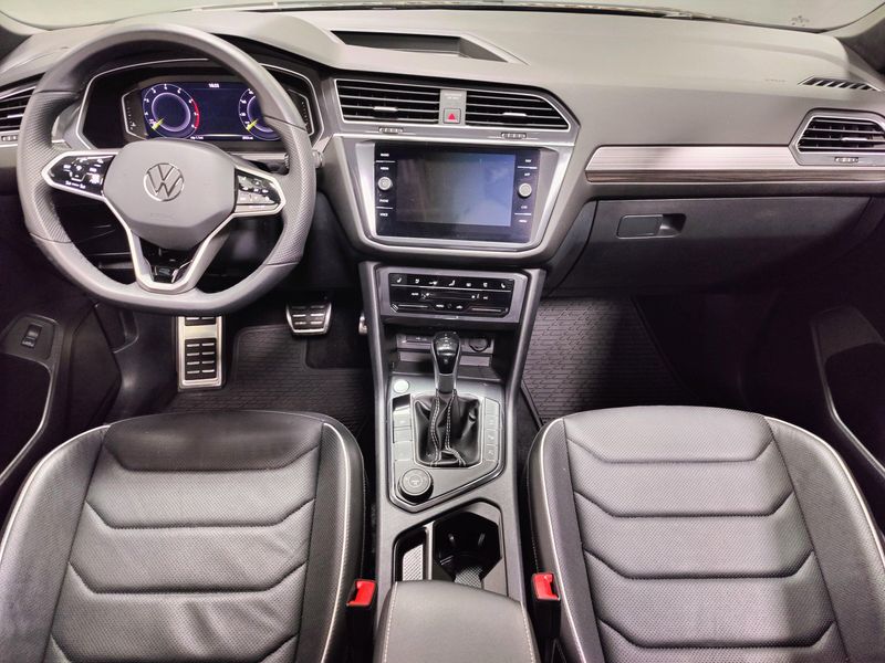 Used 2024 Volkswagen Tiguan AWD SEL R-Line w/Sunroof/NavImage 25