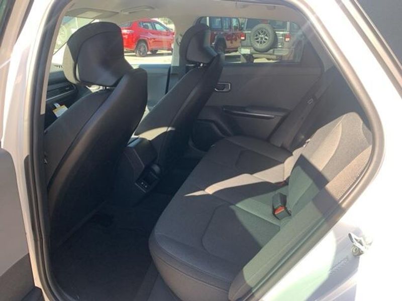 Used 2025 Kia K4 LXImage 14