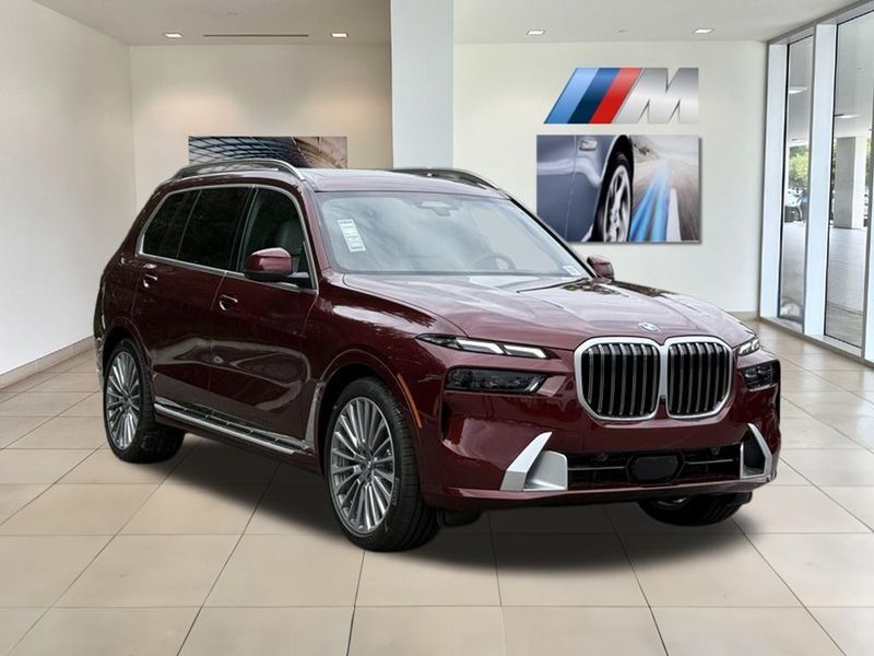 2025 BMW X7 xDrive40iImage 4