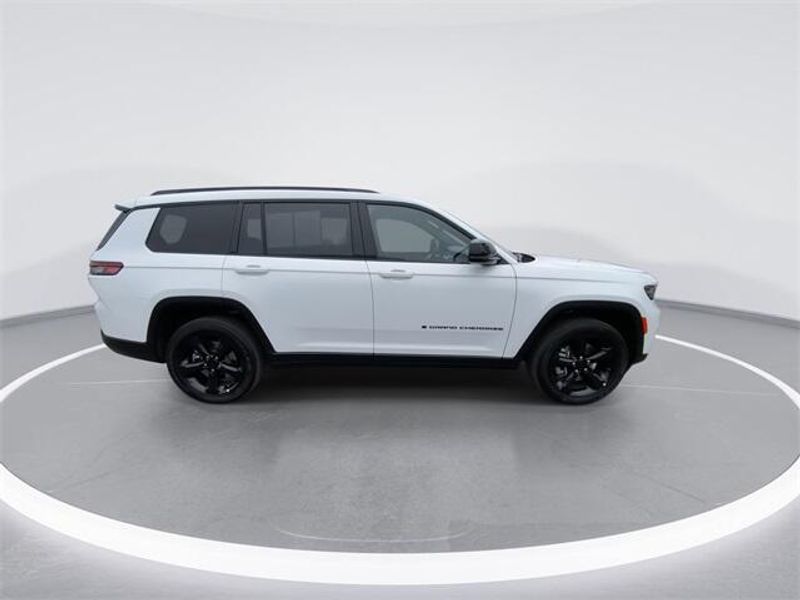 2023 Jeep Grand Cherokee L AltitudeImage 9