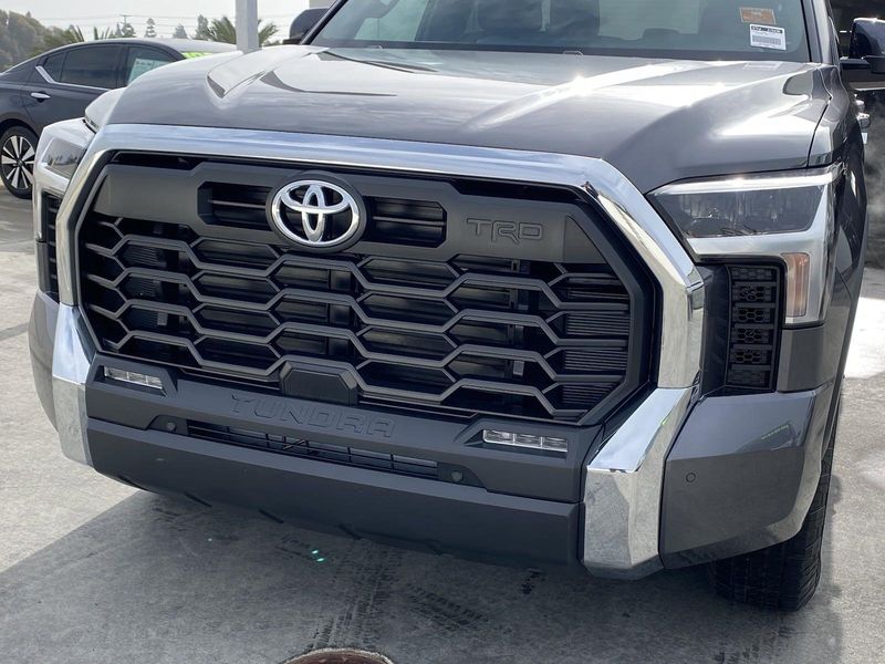 2025 Toyota Tundra SR5Image 7