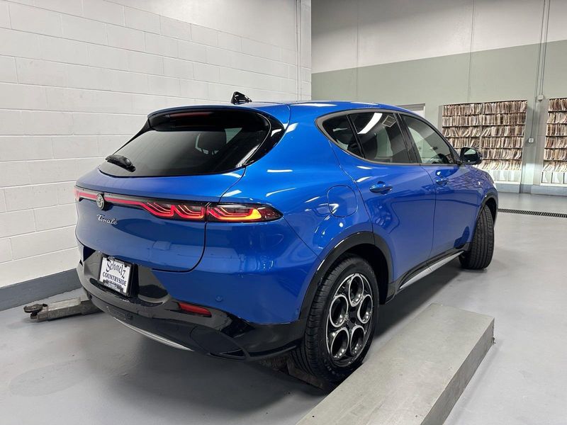 New 2024 Alfa Romeo Tonale Ti EawdImage 3