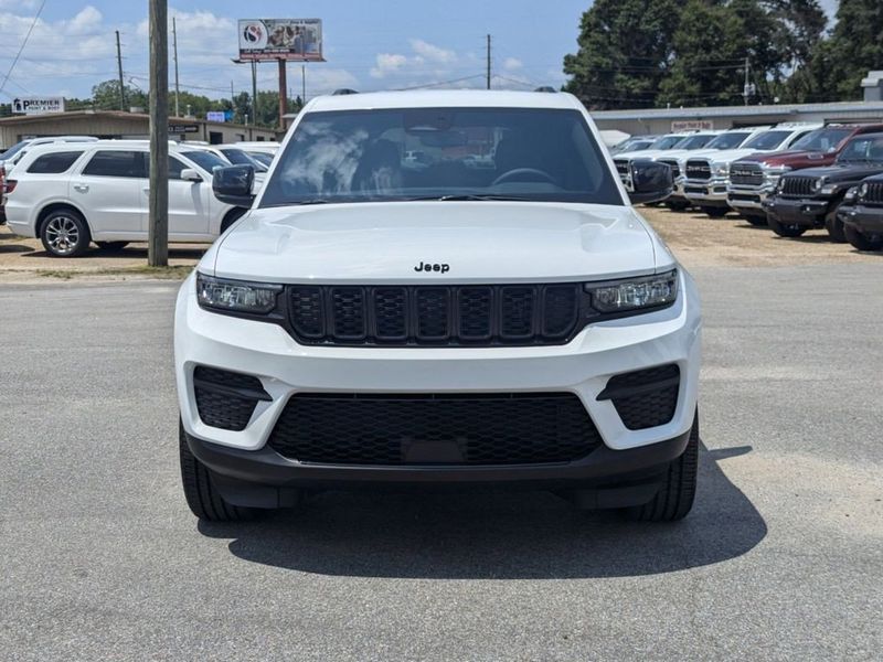 2024 Jeep Grand Cherokee Altitude 4x4Image 8