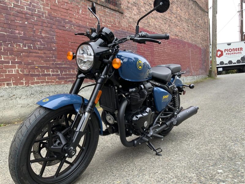 2024 Royal Enfield SHOTGUN 650 