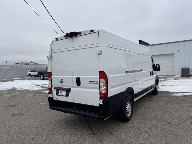 2025 RAM ProMaster Cargo Van TradesmanImage 8
