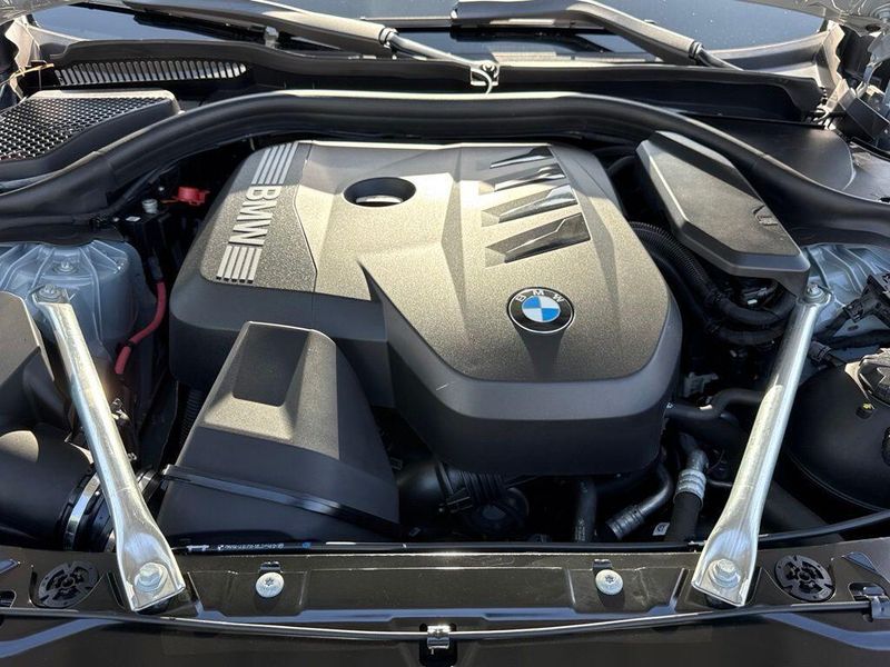 Used 2025 BMW 5 Series 530iImage 31