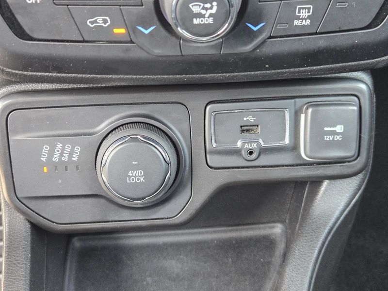Used 2022 Jeep Renegade Latitude 4x4