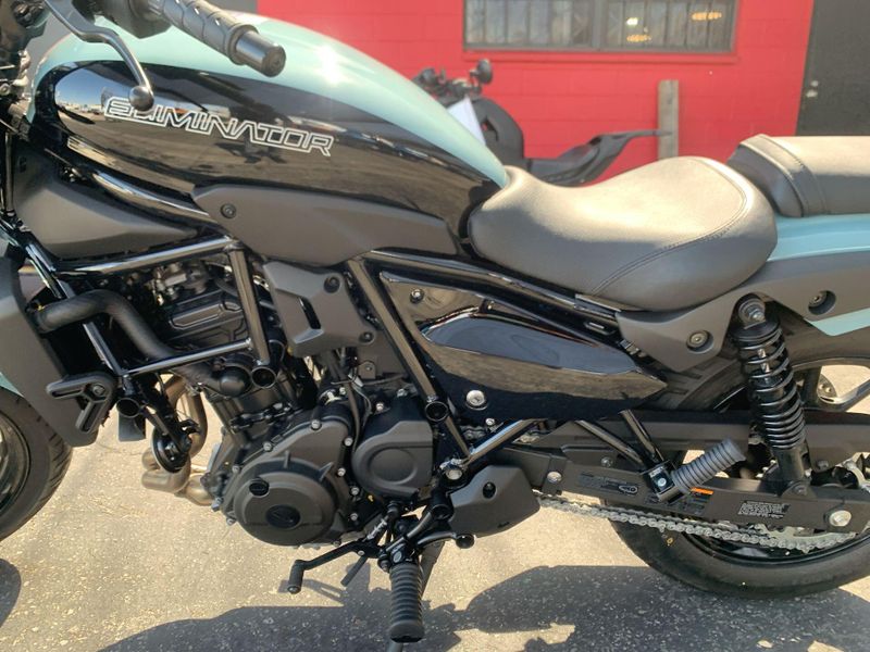 New 2025 Kawasaki ELIMINATOR SE ABS Image 18