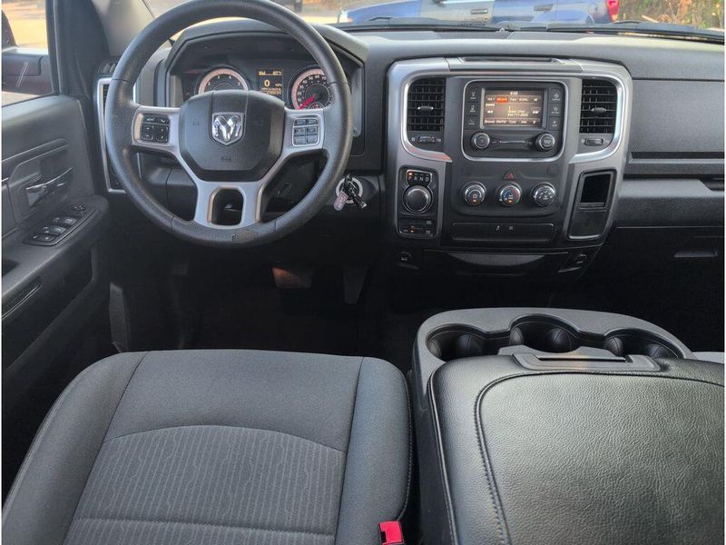 2022 RAM 1500 Classic SLTImage 32