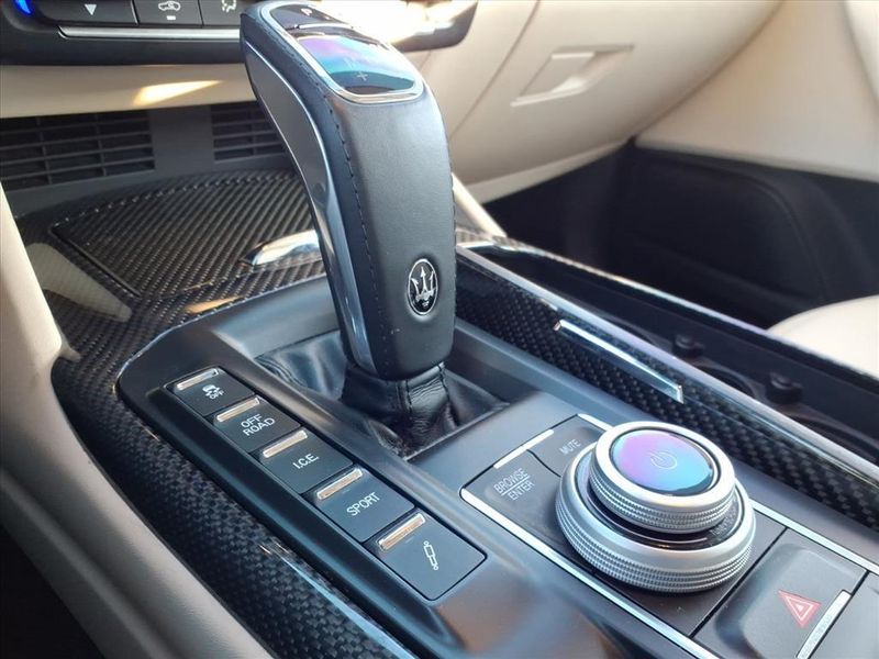 Used 2022 Maserati Levante ModenaImage 25