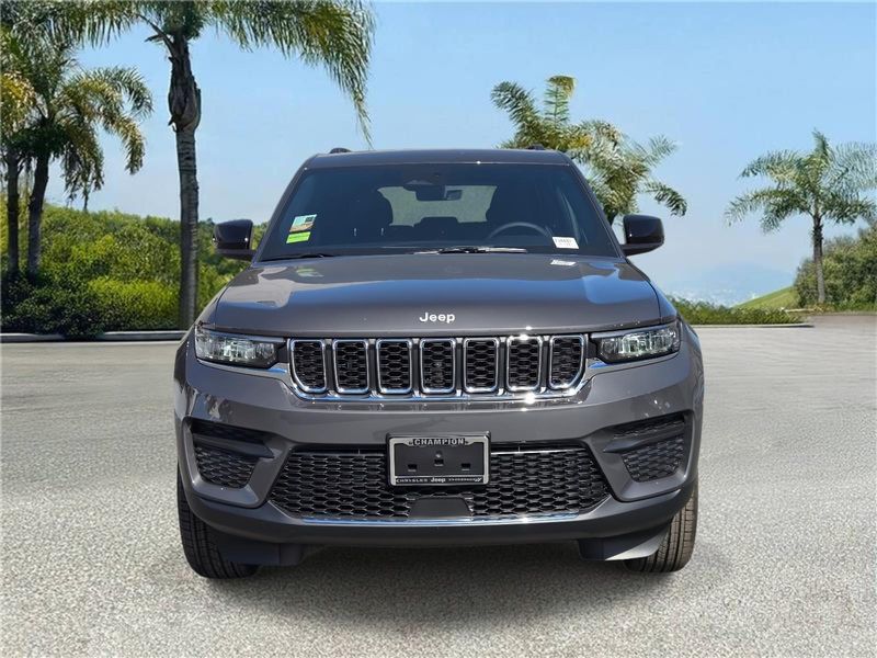 New 2026 Jeep Grand Cherokee Laredo X 4x2
