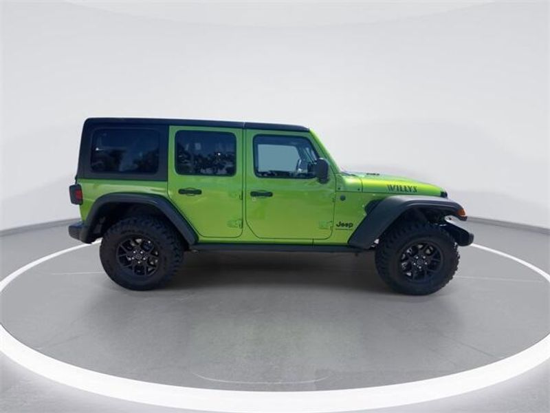 2025 Jeep Wrangler 4-door WillysImage 9