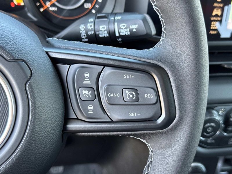 New 2026 Jeep Wrangler 4-door Rubicon X