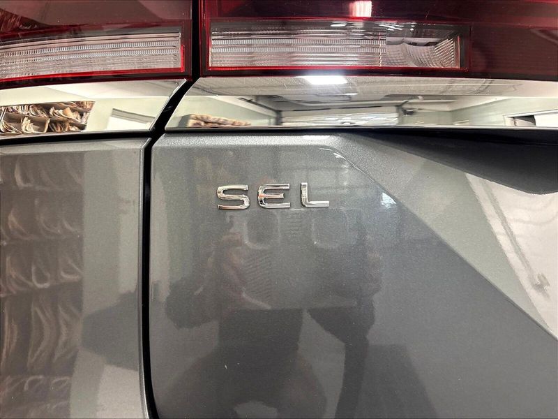 Used 2024 Volkswagen Atlas SEL Premium AWD R-Line w/Sunroof/NavImage 26