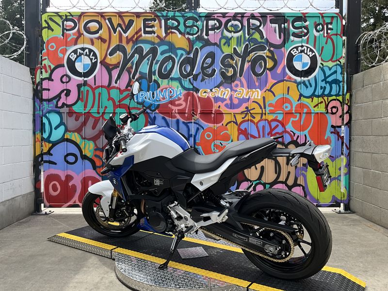 2023 BMW F900R in a WHITE / BLUE / RED exterior color. BMW Motorcycles of Modesto 209-524-2955 bmwmotorcyclesofmodesto.com 