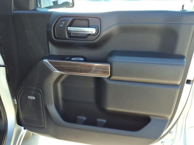 Used 2020 Chevrolet Silverado 1500 RSTImage 10