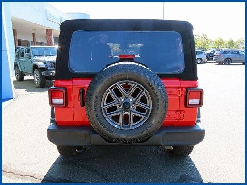 2024 Jeep Wrangler Sport S photo 6