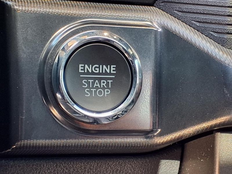 Used 2024 Ford F-150 LariatImage 8