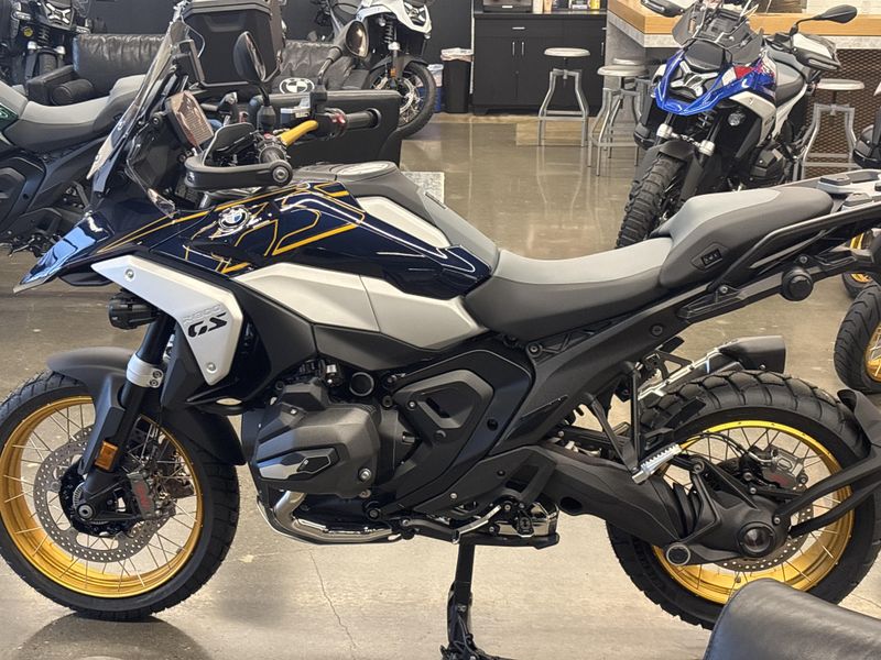 2026 BMW R 1300 GS - IMPERIAL BLUE METALLIC