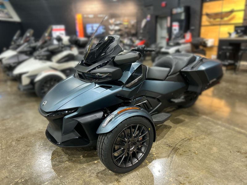 New 2026 Can-Am SPYDER RT (SE6) Image 20