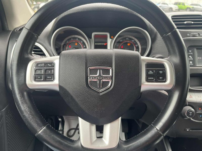 Used 2019 Dodge Journey Image 11