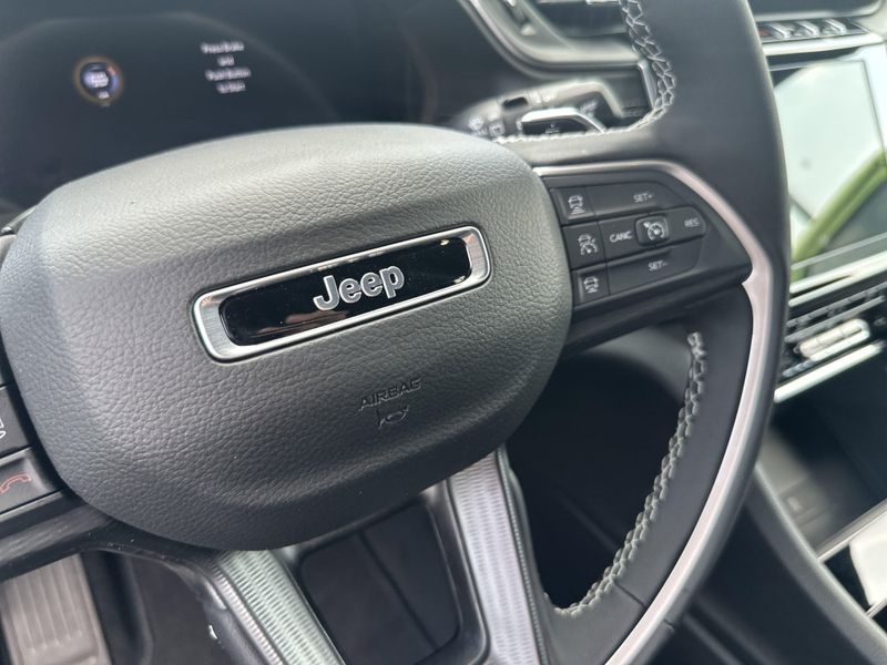 2025 Jeep Grand Cherokee Altitude X 4x4Image 25