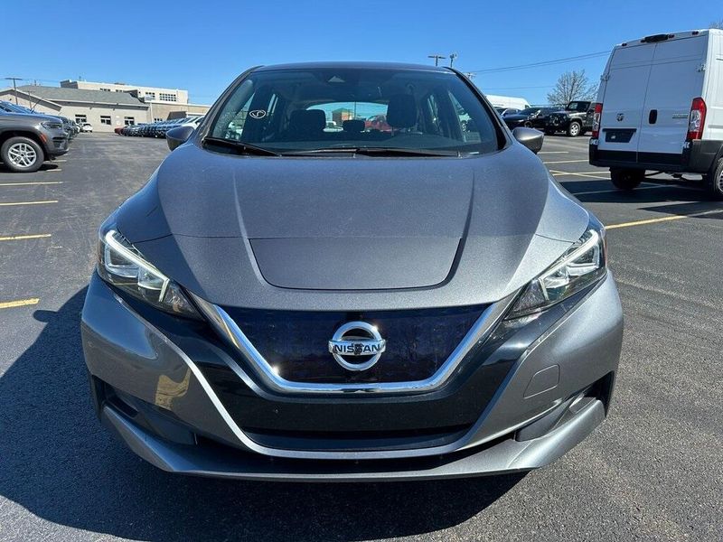 2020 Nissan Leaf SVImage 10