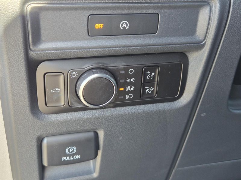 Used 2025 Ford F-150 STX 2WD SuperCrew 5.5' Box