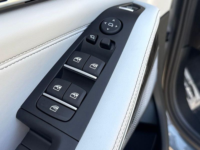 Used 2026 BMW X5 M60iImage 19