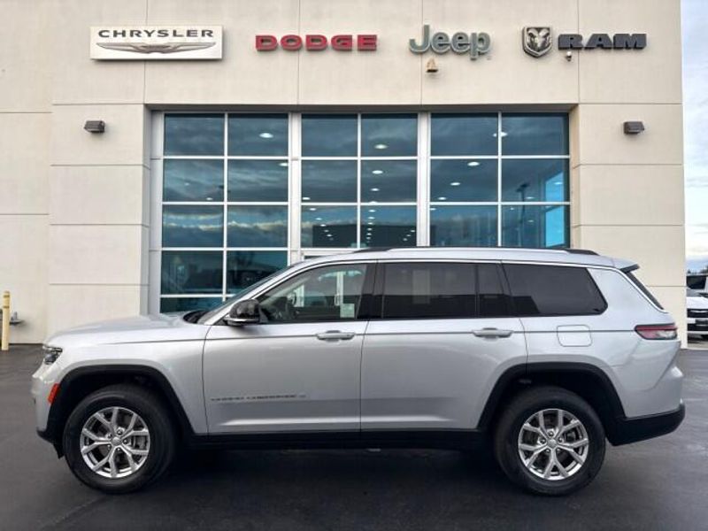 2021 Jeep Grand Cherokee Limited photo 4