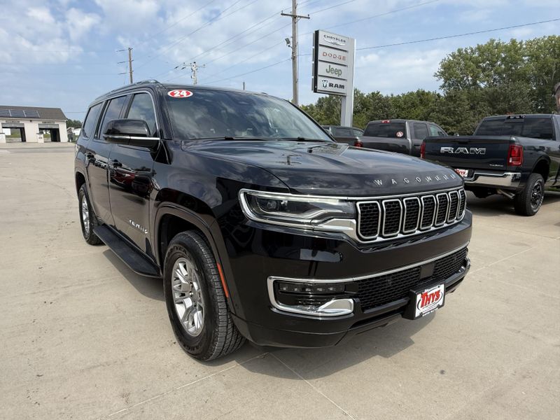 2024 Jeep Wagoneer Image 38
