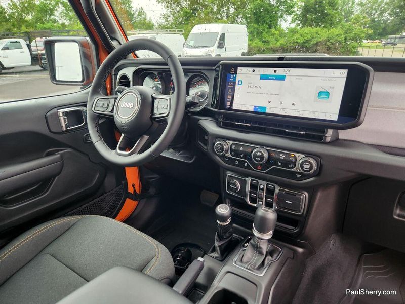New 2025 Jeep Wrangler 4-door Sport S