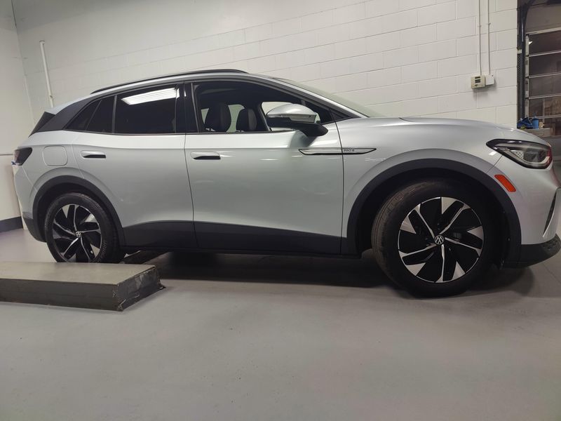2021 Volkswagen ID.4 Pro S 82kw w/Glass RoofImage 4