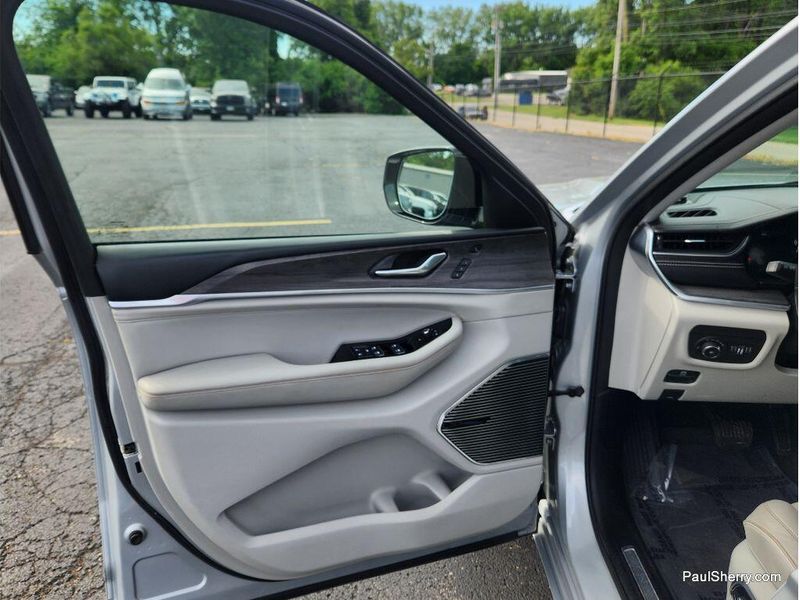 Used 2021 Jeep Grand Cherokee L Overland