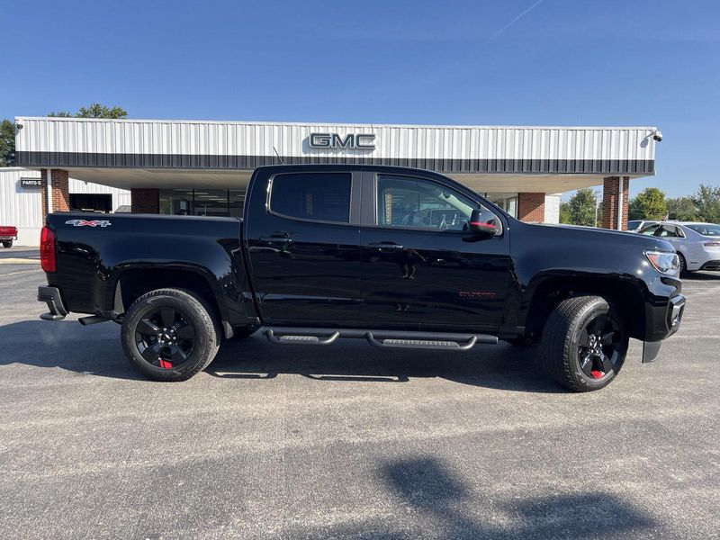 2022 Chevrolet Colorado LT photo 4