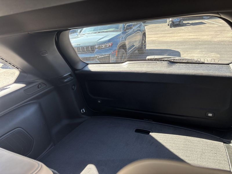 New 2026 Jeep Grand Cherokee Limited 4x4Image 19