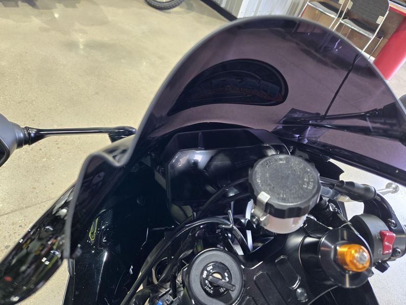 Used 2024 Yamaha YZFR7 Image 8